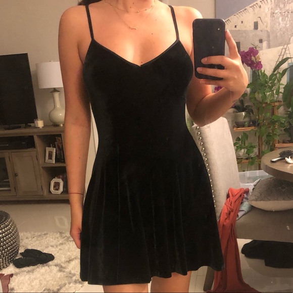 Zara Dresses & Skirts - Black Velvet Dress